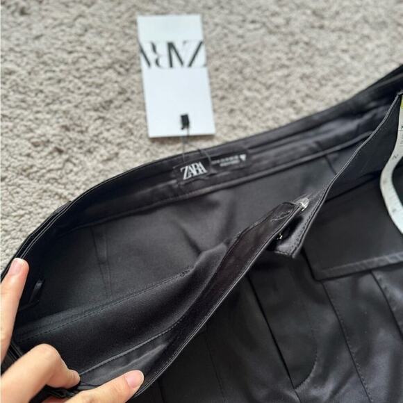 SIZE M - ZARA SATUN EFFECT MINI SKIRT - BRAND NEW WITH TAG - Picture 4 of 10